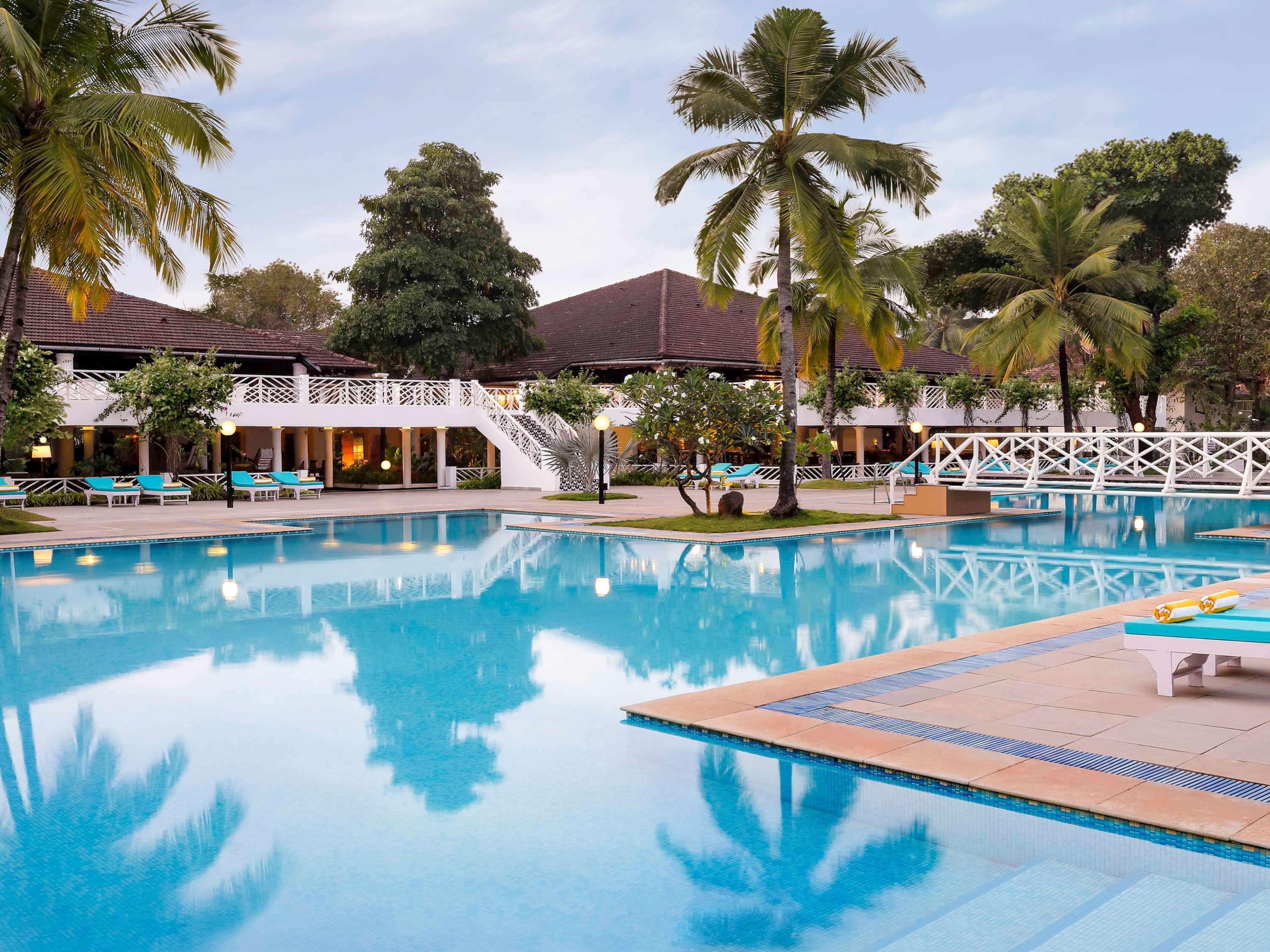 Novotel Goa Dona Sylvia Resort Cavelossim Exterior photo