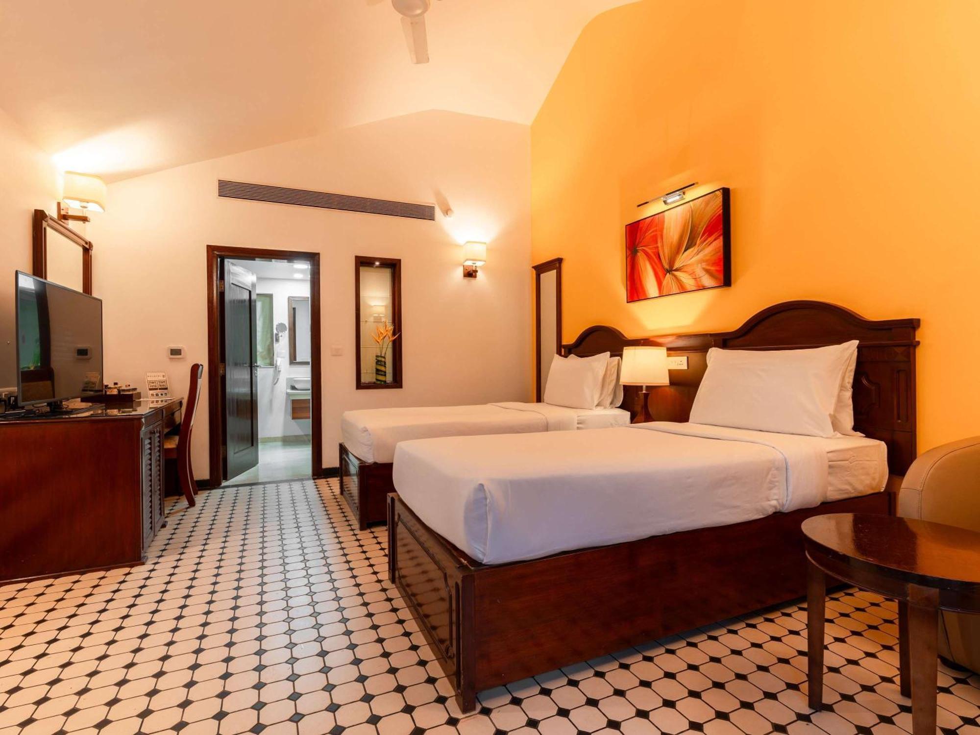 Novotel Goa Dona Sylvia Resort Cavelossim Exterior photo