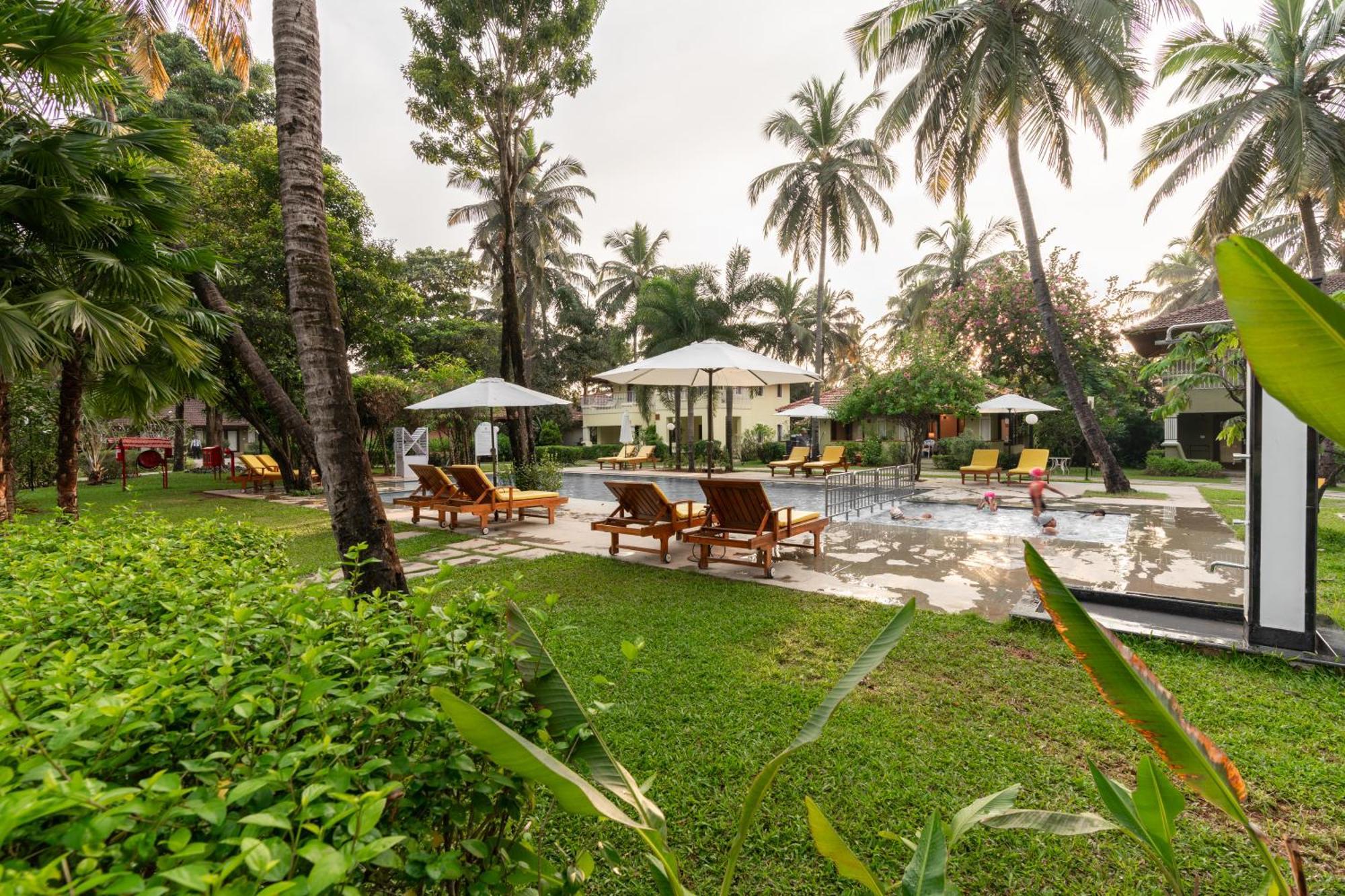 Novotel Goa Dona Sylvia Resort Cavelossim Exterior photo