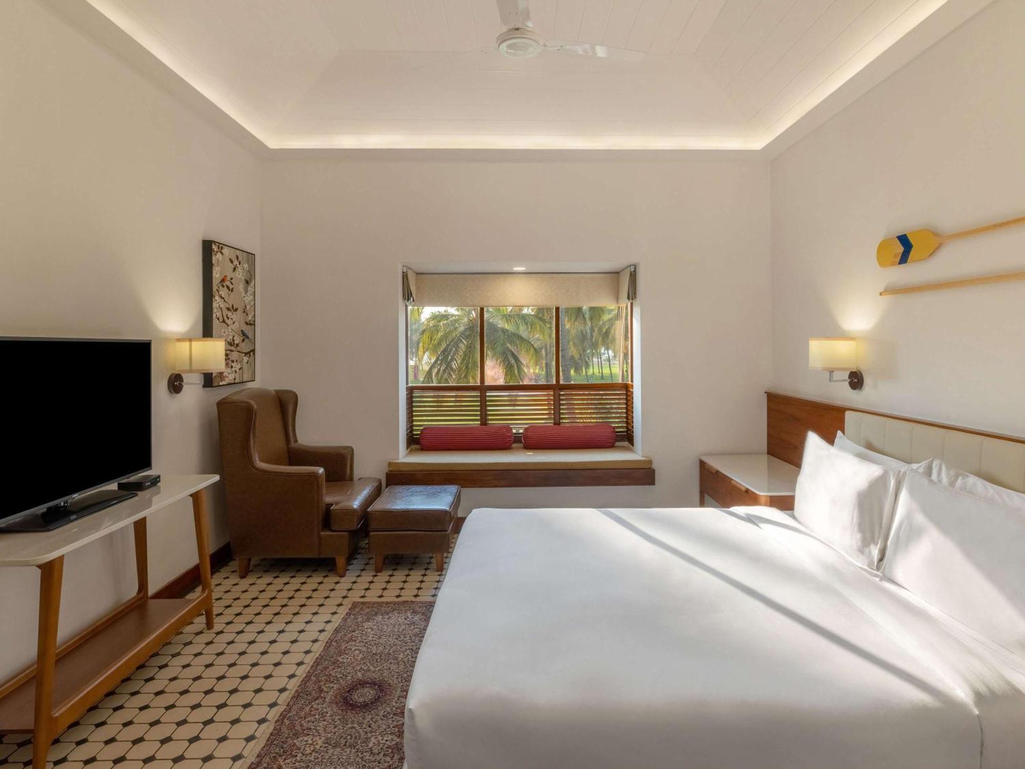 Novotel Goa Dona Sylvia Resort Cavelossim Exterior photo