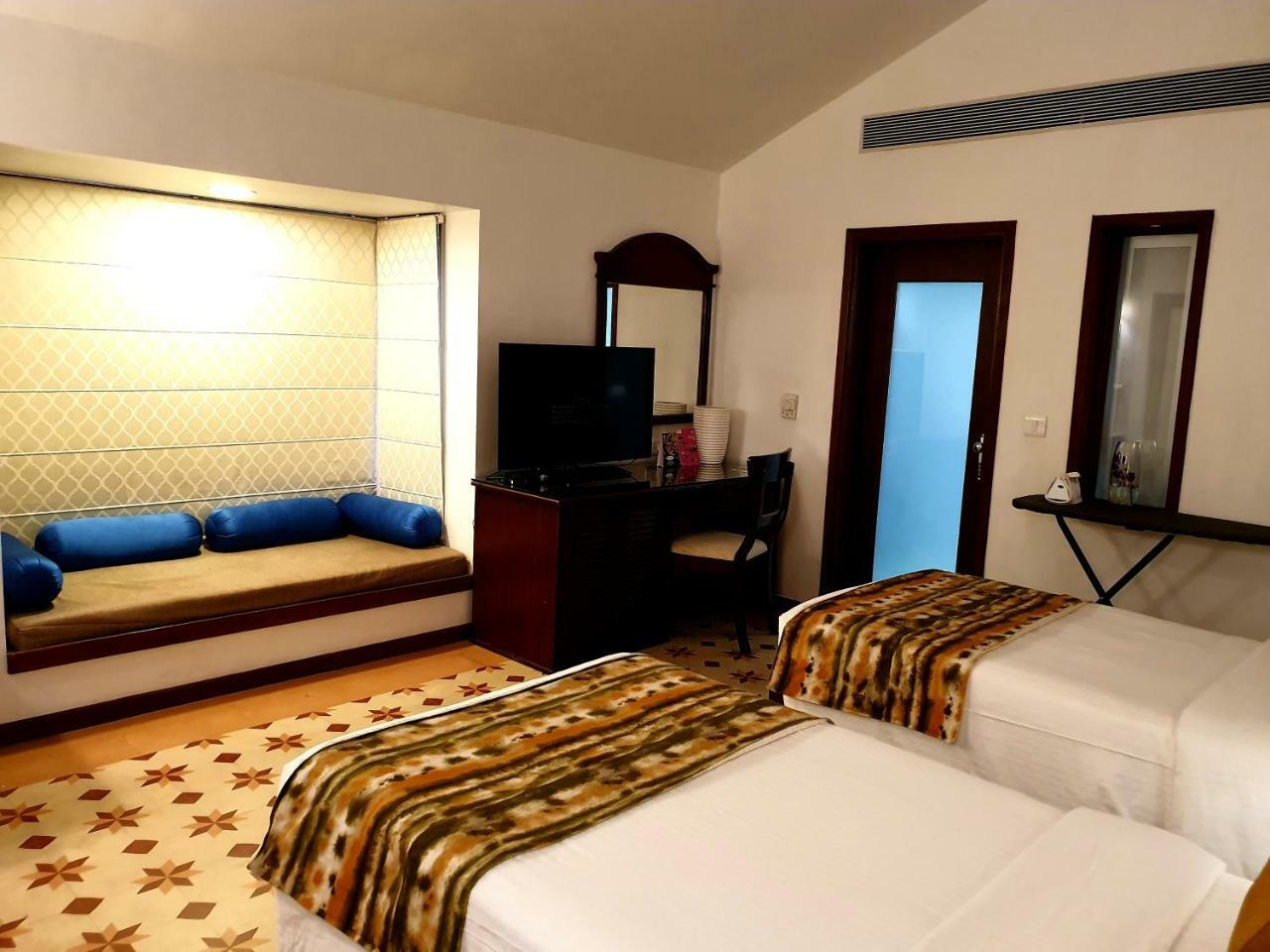Novotel Goa Dona Sylvia Resort Cavelossim Exterior photo